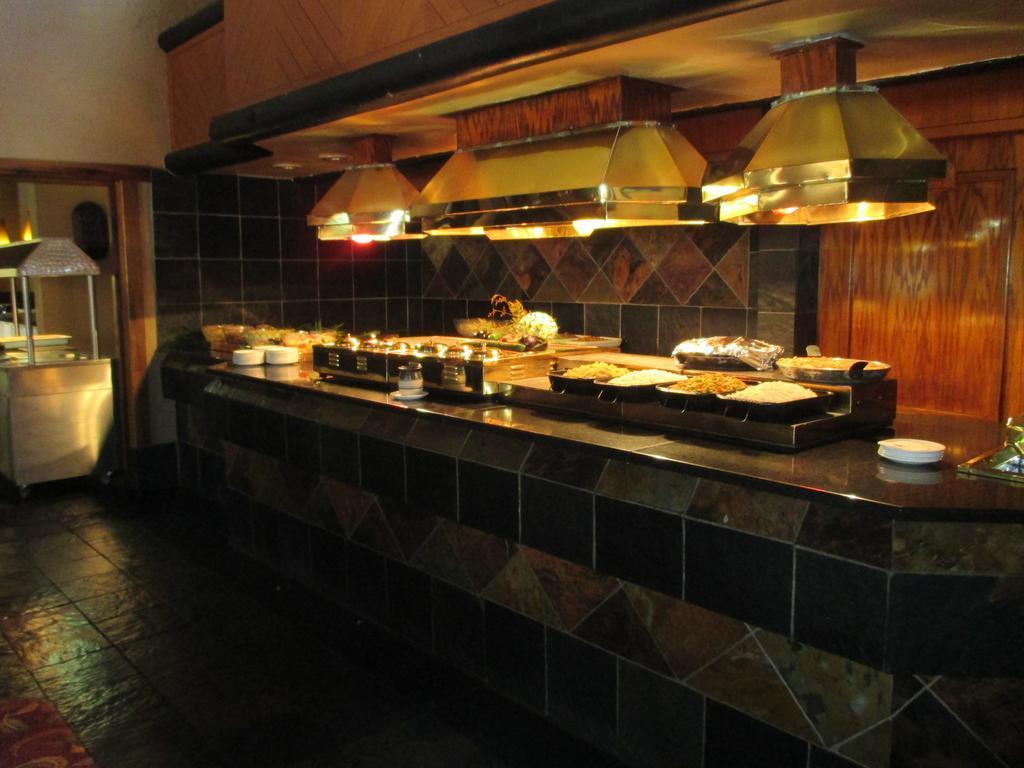 African Sky Hotels - Pine Lake Inn White River Kültér fotó