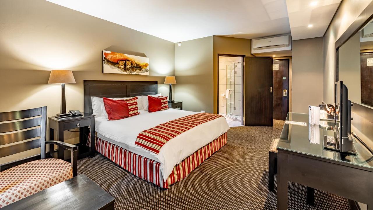 African Sky Hotels - Pine Lake Inn White River Kültér fotó