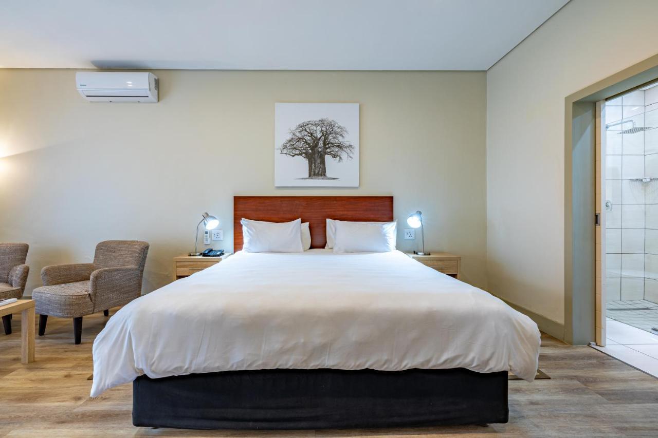 African Sky Hotels - Pine Lake Inn White River Kültér fotó