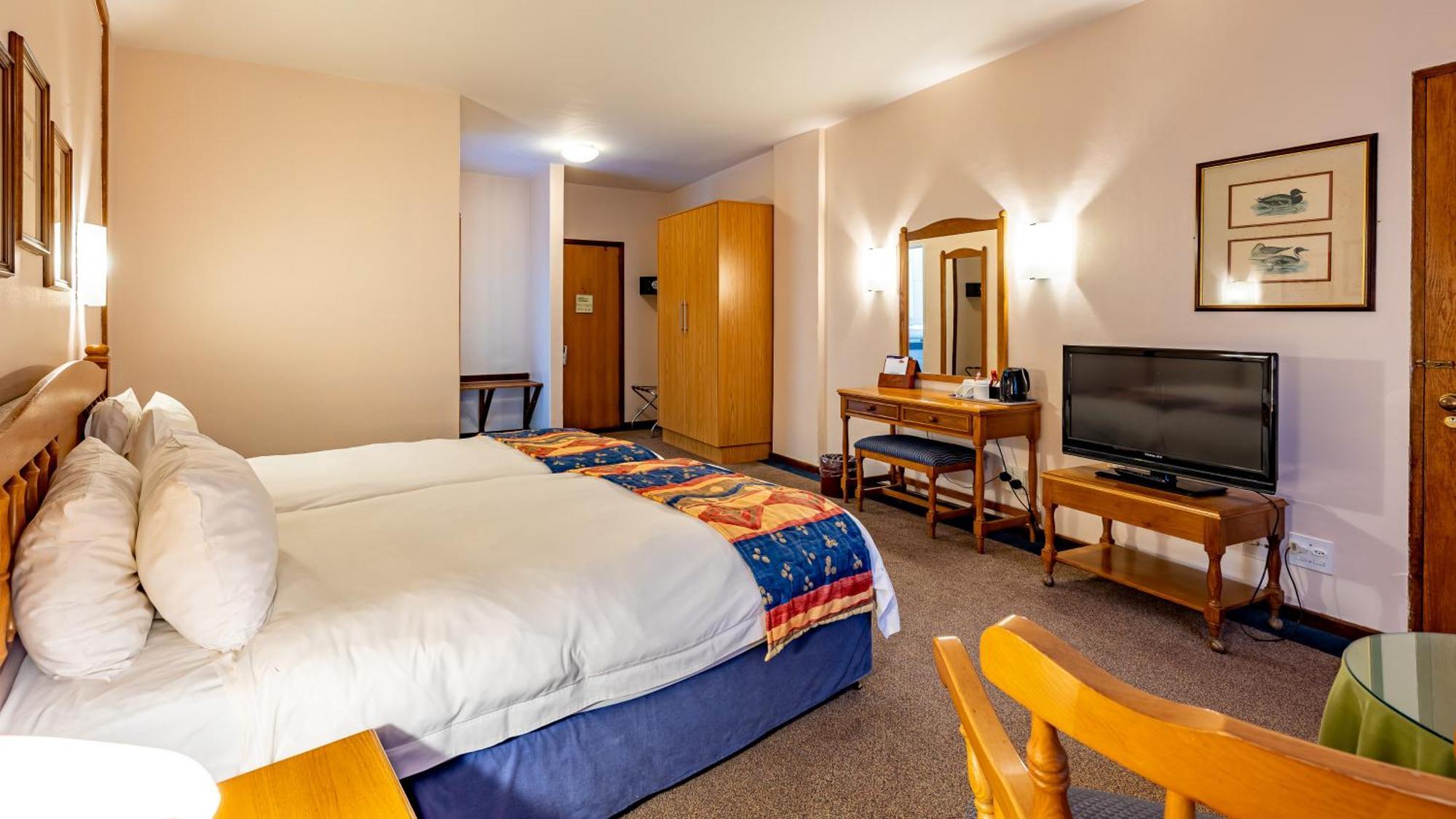 African Sky Hotels - Pine Lake Inn White River Kültér fotó