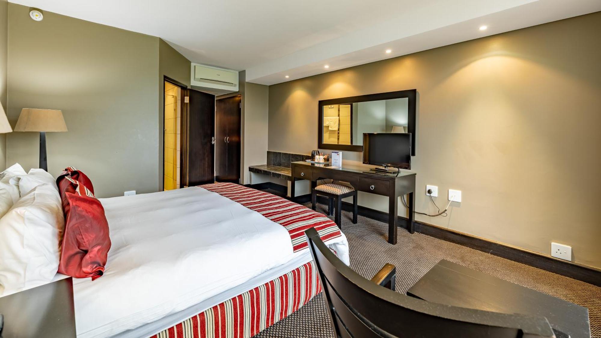 African Sky Hotels - Pine Lake Inn White River Kültér fotó