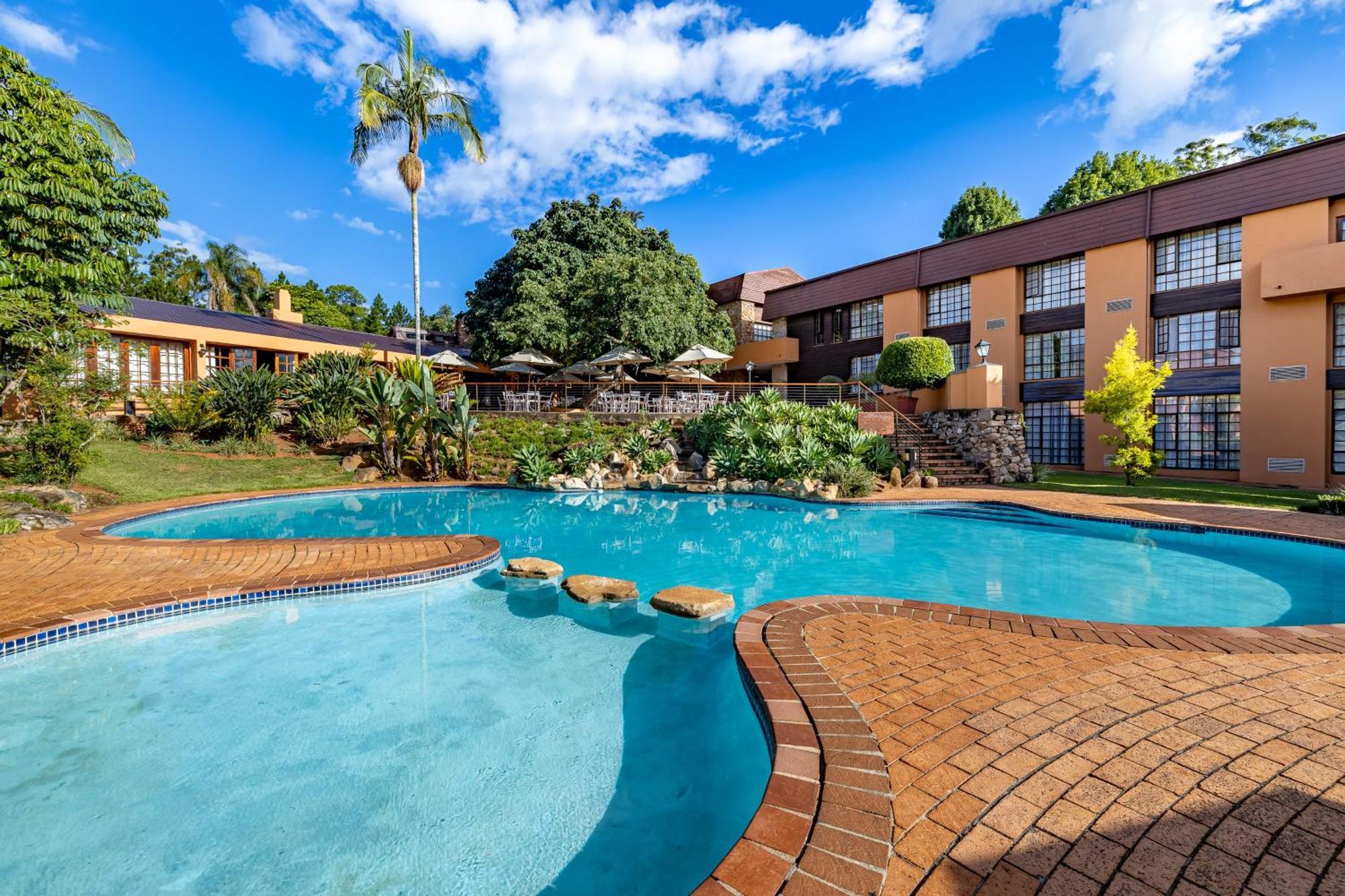 African Sky Hotels - Pine Lake Inn White River Kültér fotó