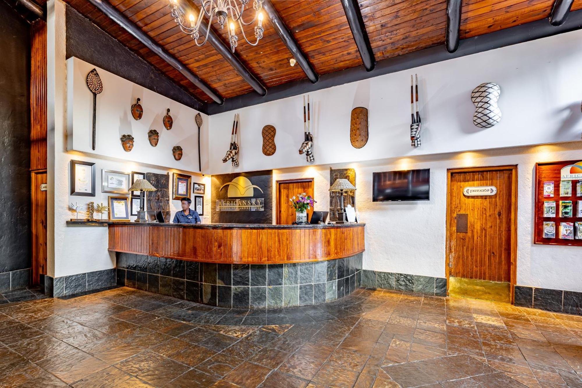 African Sky Hotels - Pine Lake Inn White River Kültér fotó